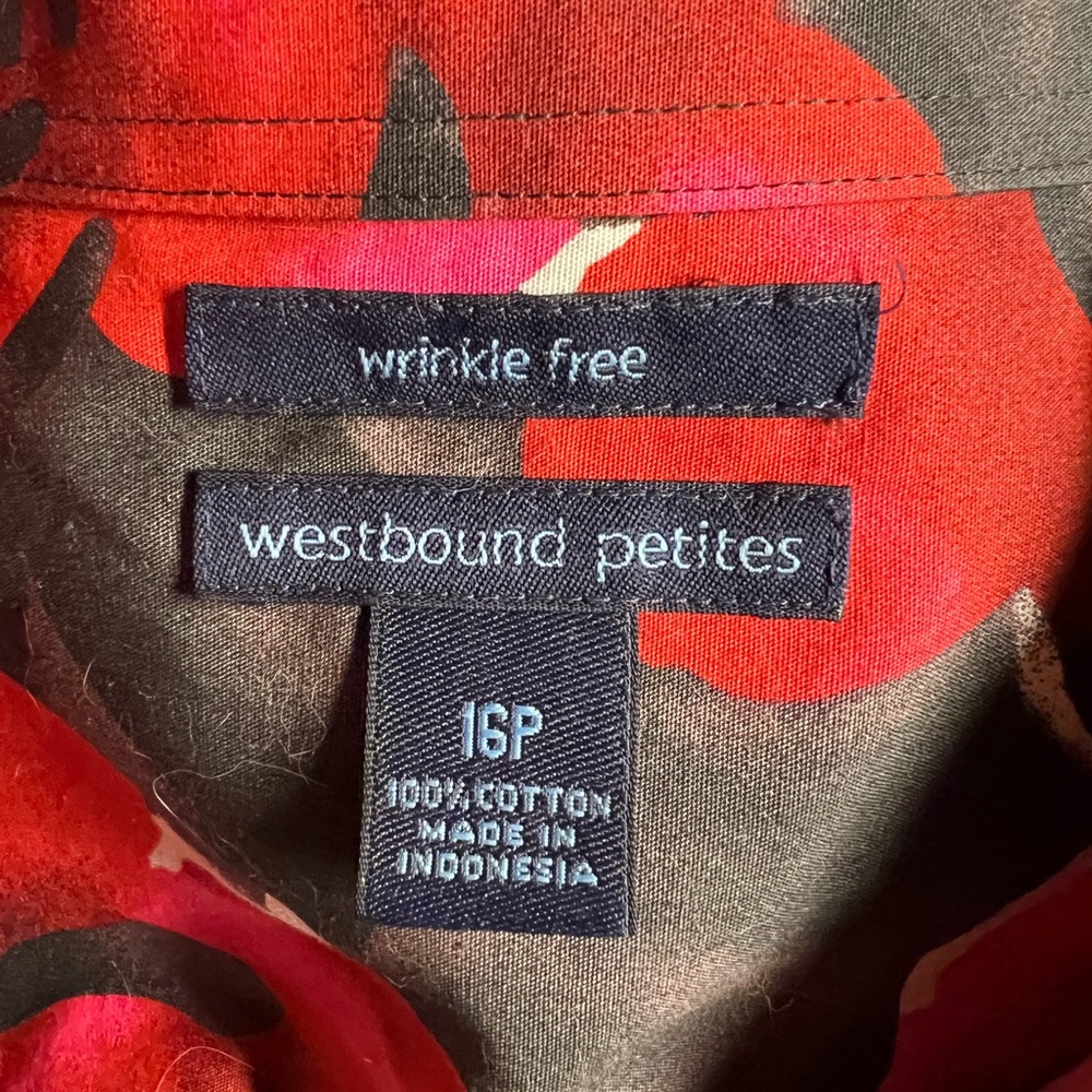 Westbound Red and Black Floral Blouse - Picture 5 of 5